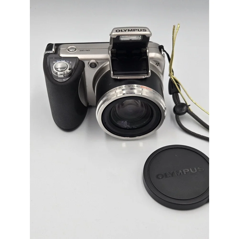 Olympus SP-600UZ Digital Camera 12 MP 15x Zoom 32GB SDHC Works No Case